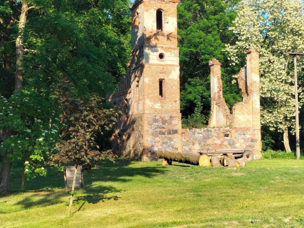 Dwor Woskrzenice Hotel Biała Podlaska Buitenkant foto