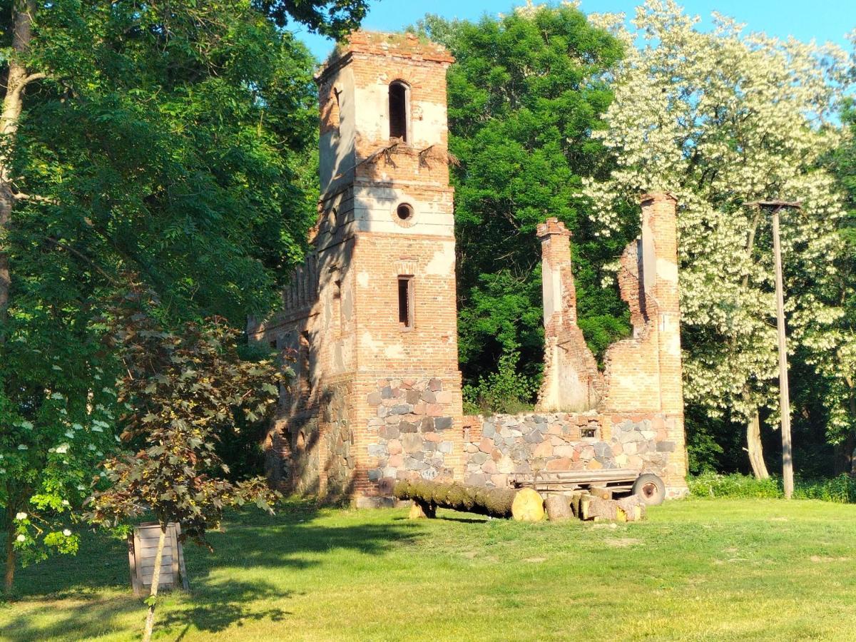 Dwor Woskrzenice Hotel Biała Podlaska Buitenkant foto