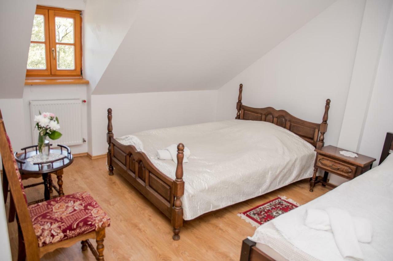 Dwor Woskrzenice Hotel Biała Podlaska Buitenkant foto