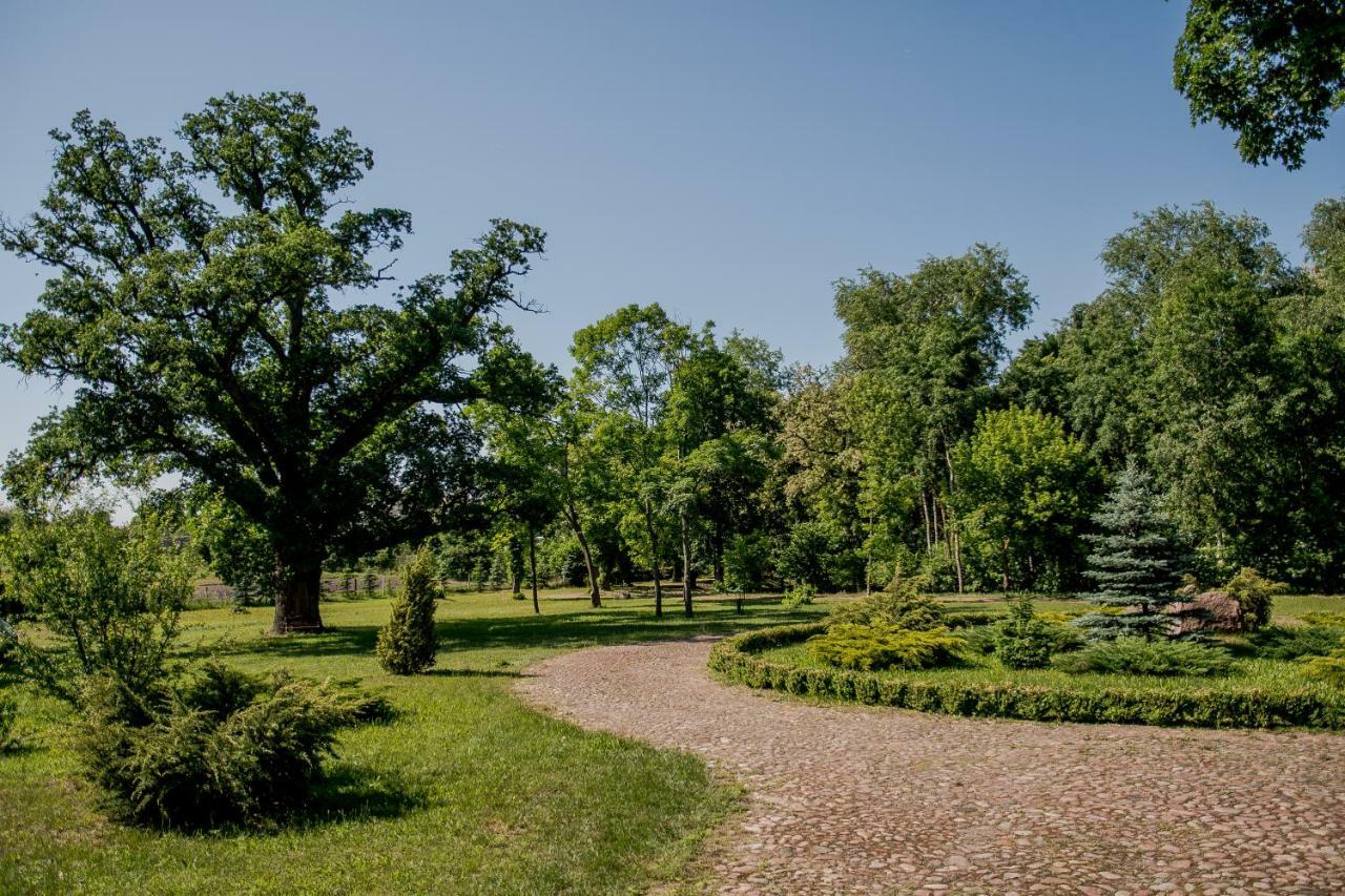 Dwor Woskrzenice Hotel Biała Podlaska Buitenkant foto