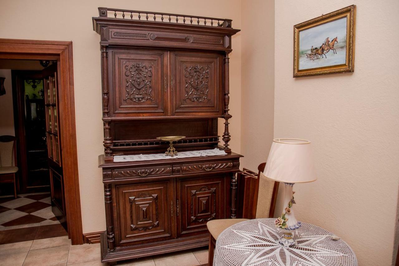 Dwor Woskrzenice Hotel Biała Podlaska Buitenkant foto